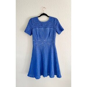Kay Unger New York Blue Lace A-Line Dress Size 6 Short Sleeve Knee Length